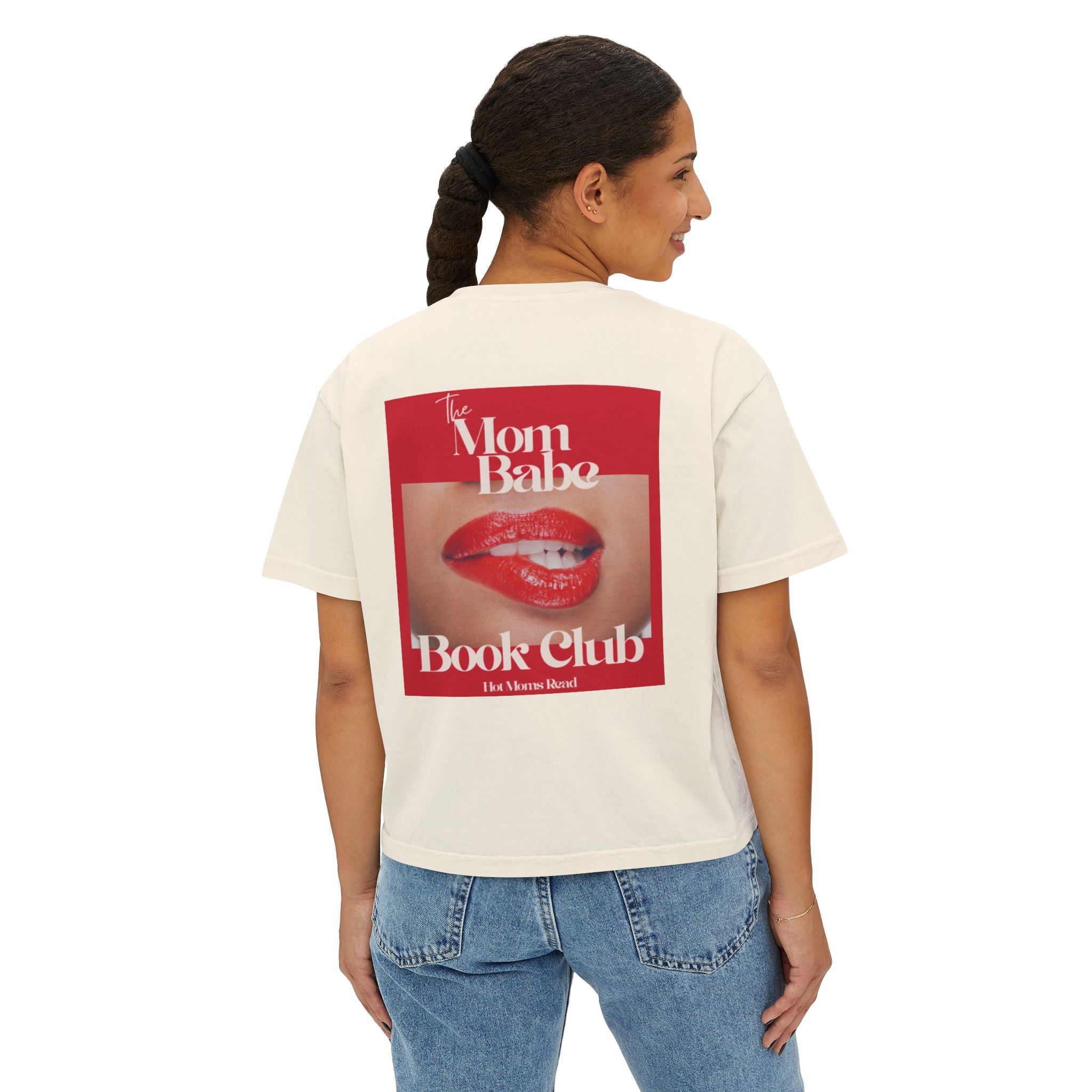 Mom Babe Book Club - Hot Moms Read Graphic Crop Tee