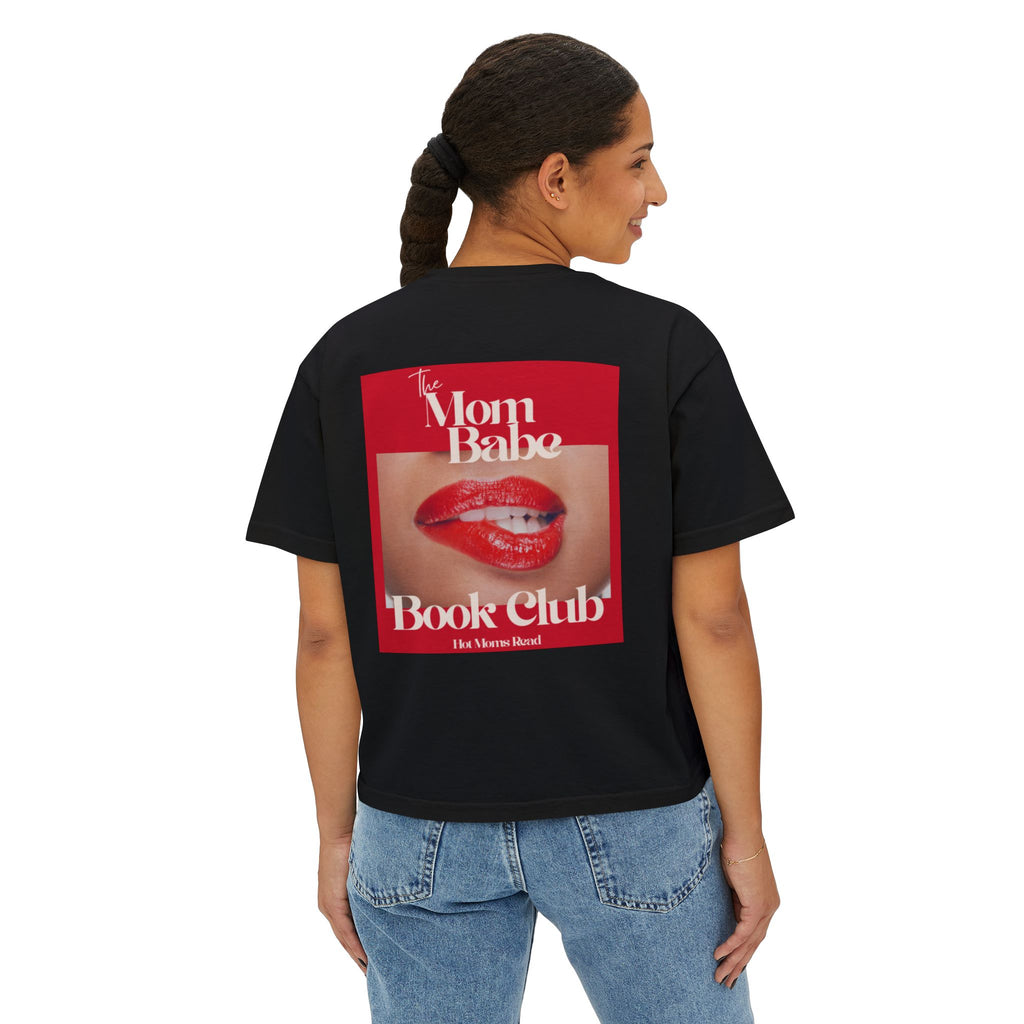 Mom Babe Book Club - Hot Moms Read Graphic Crop Tee