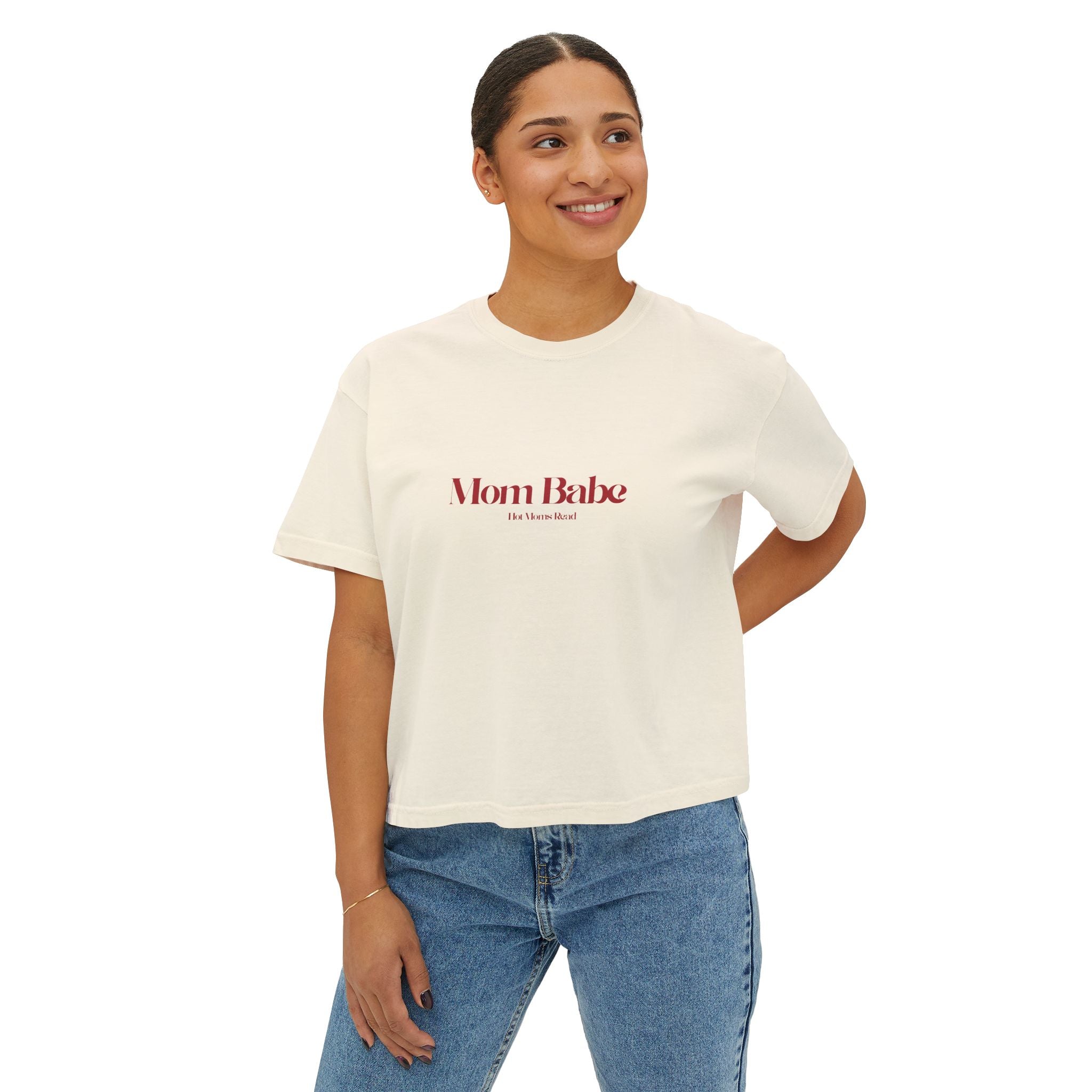 Mom Babe Book Club - Hot Moms Read Graphic Crop Tee