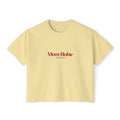 Mom Babe Book Club - Hot Moms Read Graphic Crop Tee